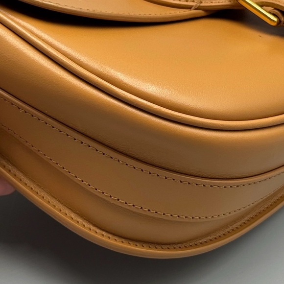 Christian Dior Bobby Smooth Leather Saddle with Strap - Picture 10 of 14